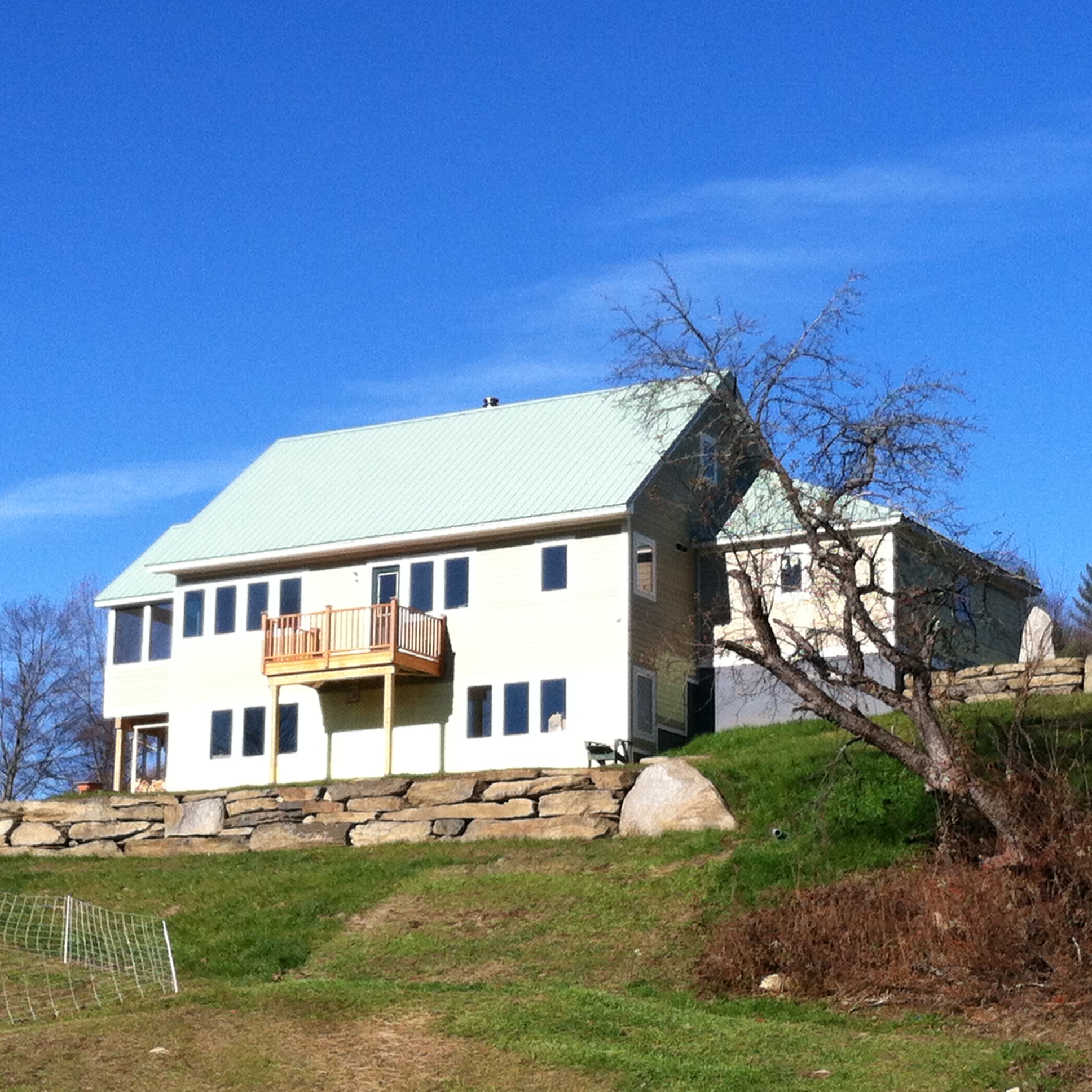 Southeast view of the Hadley House