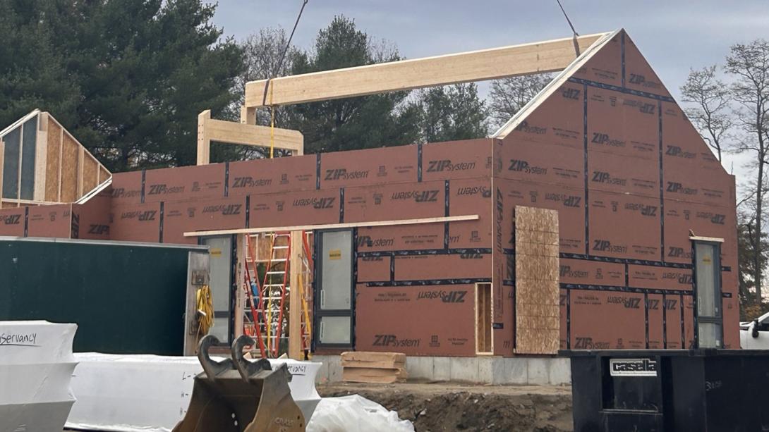 The building under construction